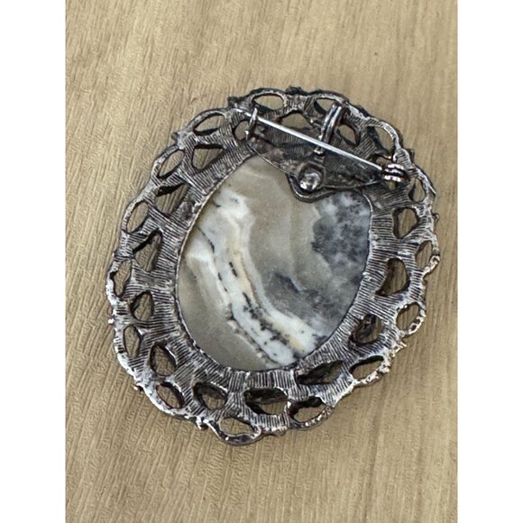 Dendritic Jasper Vintage Brooch Pin Gray & White Stone Metal Frame 2" x 2.5" - Picture 7 of 7